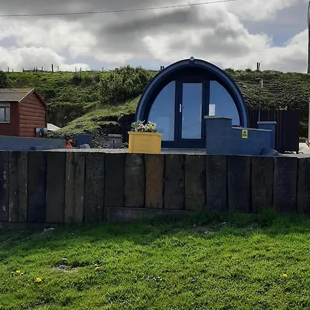 Seaview Wild Atlantic Pod 公寓 *